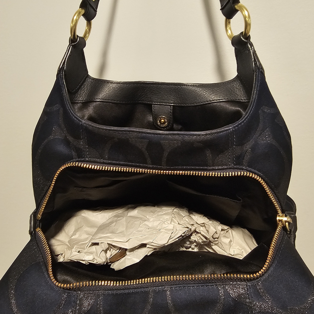 Coach Black Handbag - Picture 3 of 8